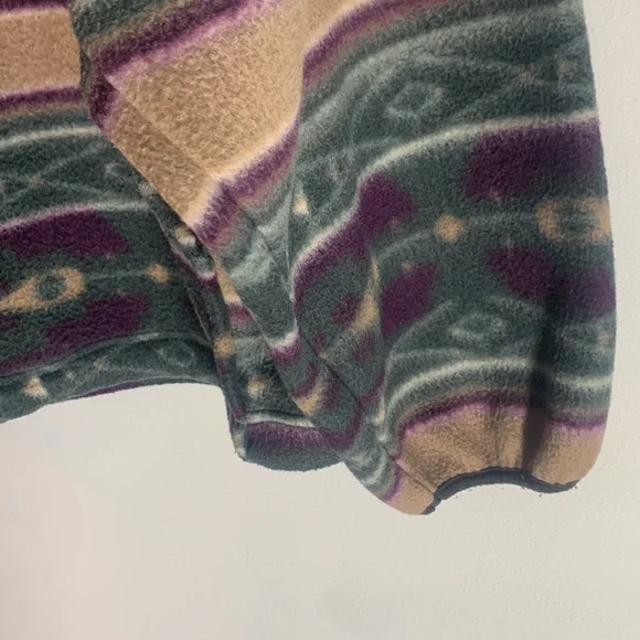 Cozy Aztec polartec hoodie that feels like a blanket! - Picture 4 of 4